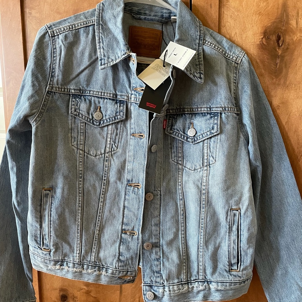 Levi’s Original Trucker Jacket Size L NWT